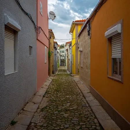 Orm- Fontainhas 01 & 02 Apartment Porto