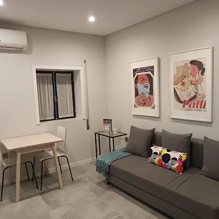 Apartment Orm- Fontainhas 01 & 02 Porto