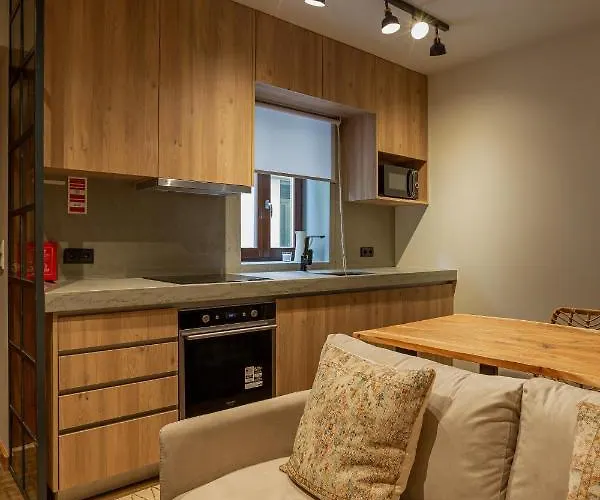 Orm- Fontainhas 01 & 02