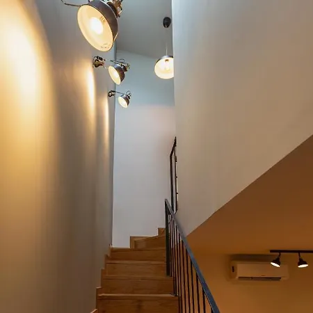 Appartement Orm- Fontainhas 01 & 02 *