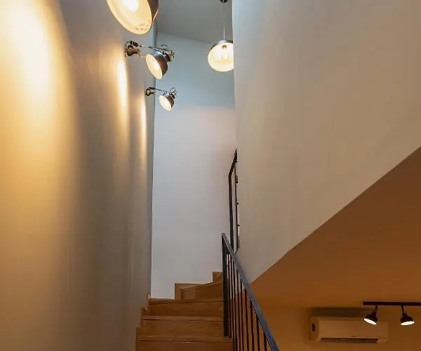 Apartamento Orm- Fontainhas 01 & 02 *